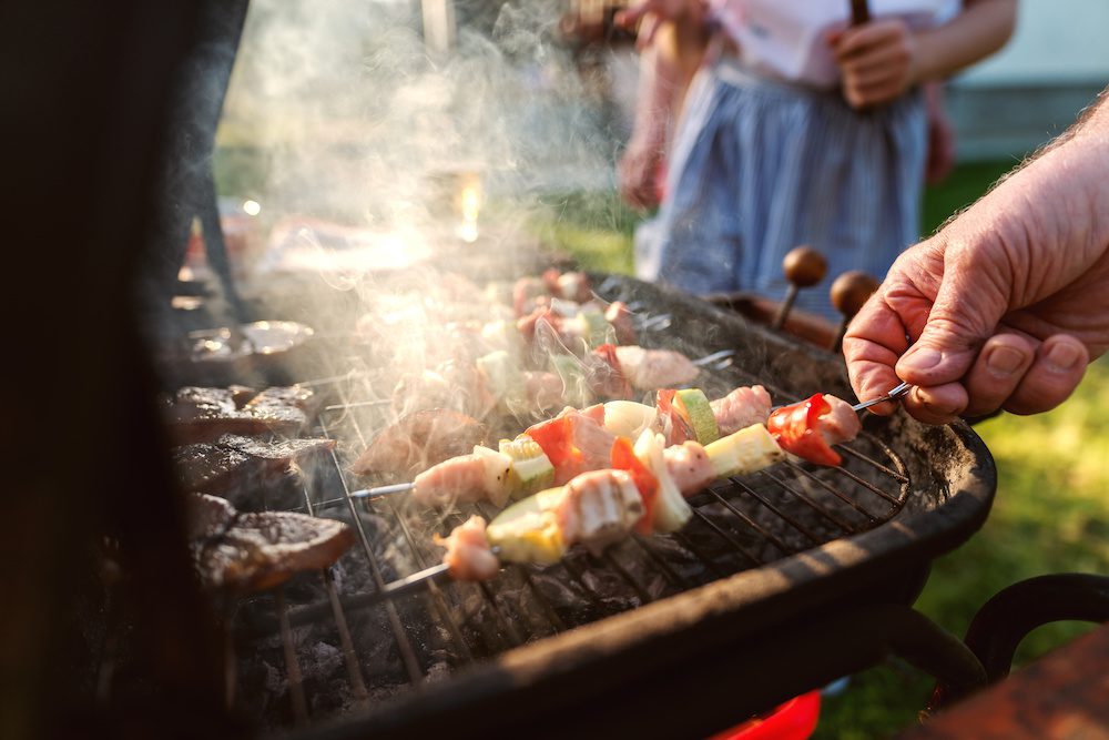 gas vs charcoal grill